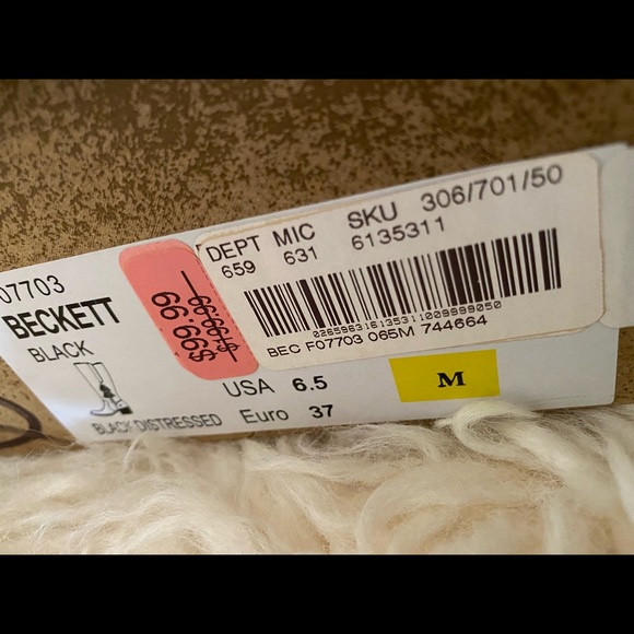 Never worn perfect condition☺️ original price 199 I paid 99 - Picture 5 of 5